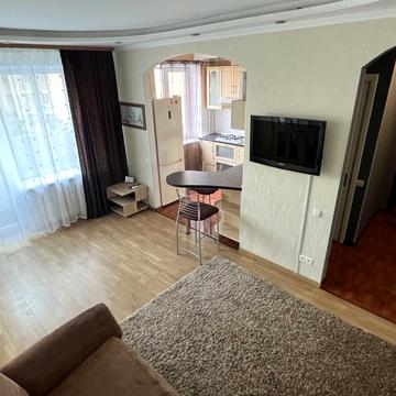 Велика Васильківська вул. (Червоноармійська), 118