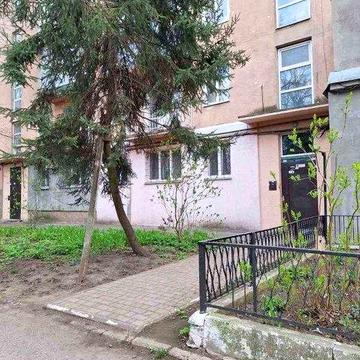 Продам 3-х комнатную квартиру на Малиновского. дом 61