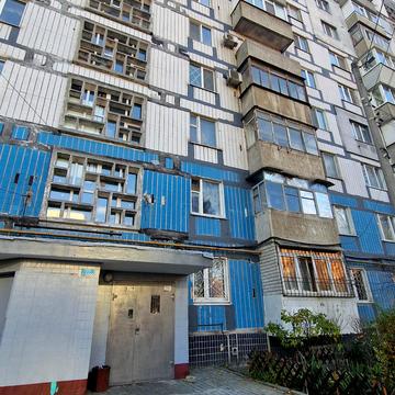 Галі Андрусенко вул., 3