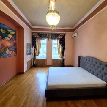 Вячеслава Липинського вул. (Чапаєва), 11