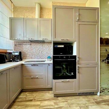 Продається стильна 3-кімнатна квартира в автономному клубному будинку ЖК КБ на Кониського 63