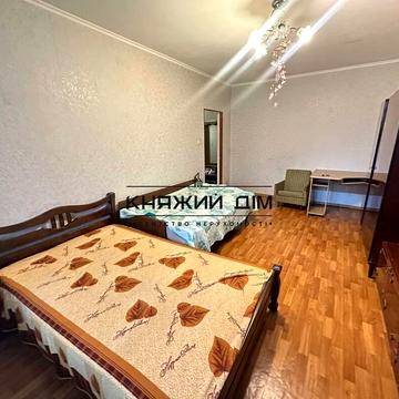 Микільсько-Слобідська вул., 4