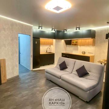 Героїв Харкова просп. (Московський), 162