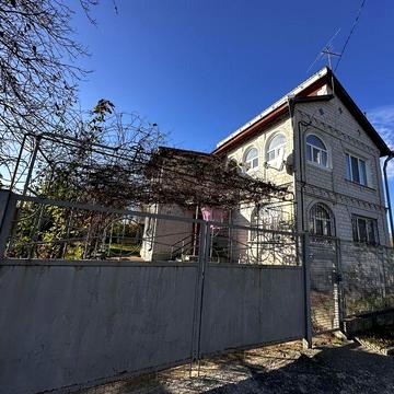 Продаж дачі в Гайку