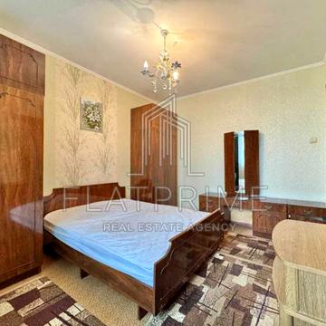 Академіка Заболотного вул., 28