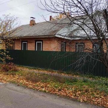 Частина 0.5 будинку Червона Слобода. 9 сот, всі вигоди