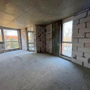 Волинська вул., 52