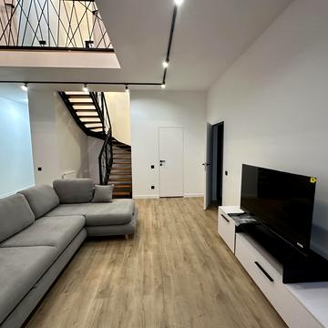 Під Дубом вул. (Космонавтів), 26-Б