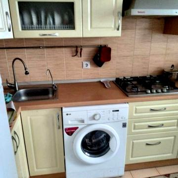 1 к кв на Свободи Європорт