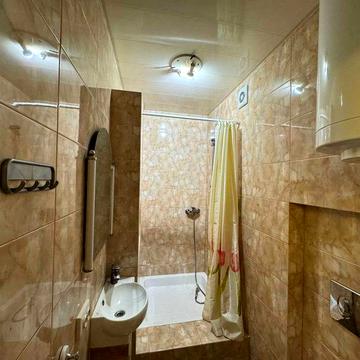 Оренда 3 кімнатної квартири на Сихові