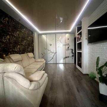 Червоної Калини просп. (Володимира Маяковського), 4-В