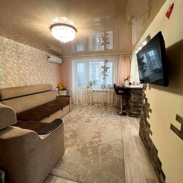 Продам 3-х кімнатну квартиру.