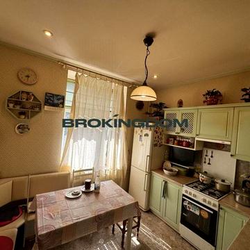 Продажа 2к квартири в історичному центрі Києва. Обсерваторна 13/15