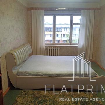 Кавказька вул., 9