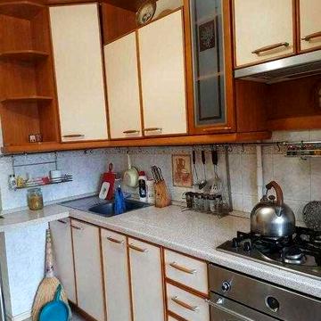 Оренда 3 кімнатної квартири на Гречанах з хорошим ремонтом!