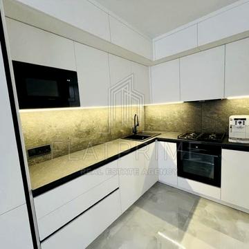 Оксамитова вул., 11-А