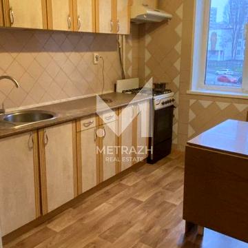 Простора 3-кімнатна біля Метро! Кошиця, 7!