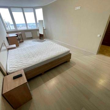 Оренда видової 1-кім. квартири.