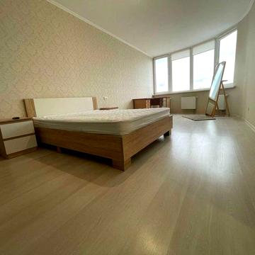 Оренда видової 1-кім. квартири.