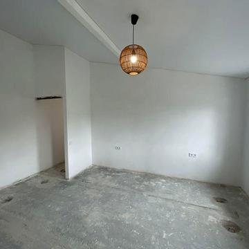 Продам таунхаус з частковим ремонтом всього 3 хвилини від МакДональдс!