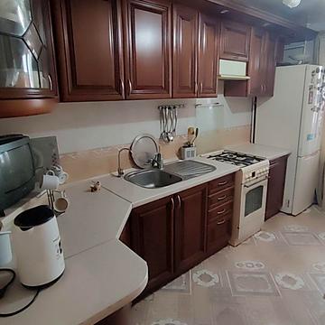 Паркова вул., 10