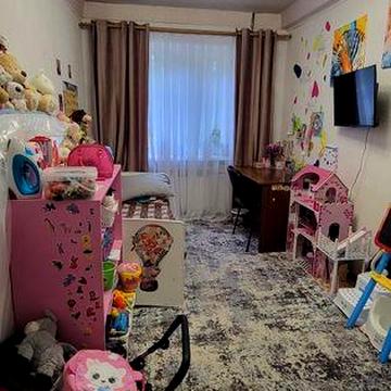 Продаётся 4-х ком квартира на Черемушках. УкраинаD.E.