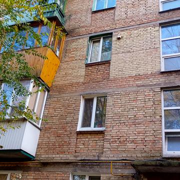 Сирецька, 32/34