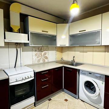 Леся Курбаса просп., 19/11