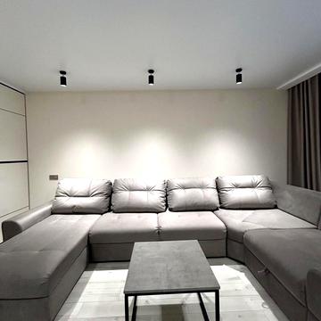 Глибока вул., 24