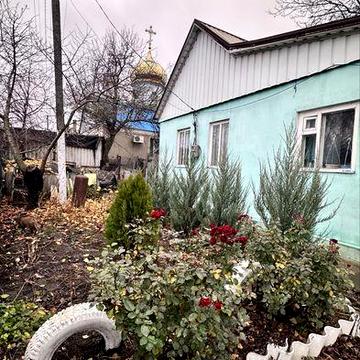 Продам будинок з великою ділянкою, два будинки на території