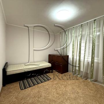 Вокзальна вулиця, 13