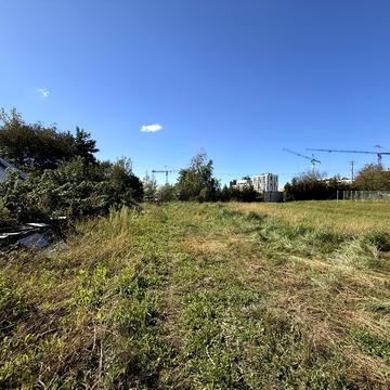 Пирогівка вул., 32