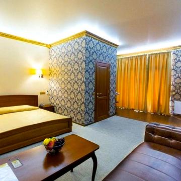 Мала Арнаутська вул., 12