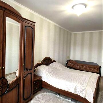 Продаж 2к Квартира Будівельників (Грузевиця-2) вулиця