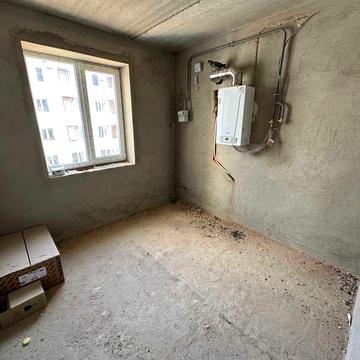 Однокімнатна, газ! Мінімальне оформлення! Без комісії!