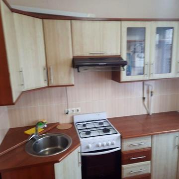 Здам 2х кімнатну в центрі.