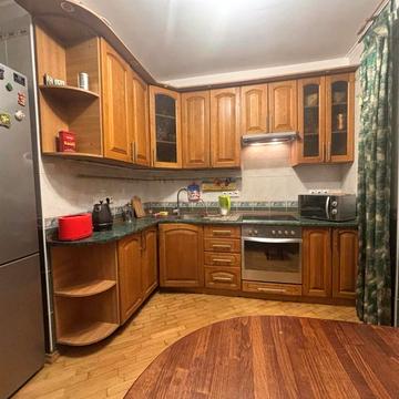 Рональда Рейгана вул., 3