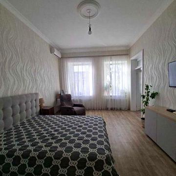 Продаж 3 кімнатної квартири, Вознесенський провулок (Старосінна площа)