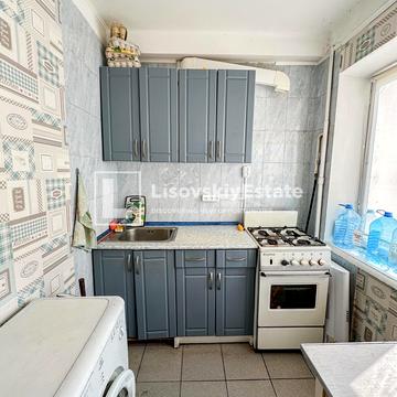 Василя Іваниса вул. (Миколи Матеюка), 5