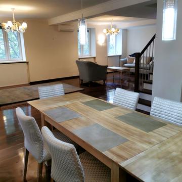 Ярославів Вал вул., 11