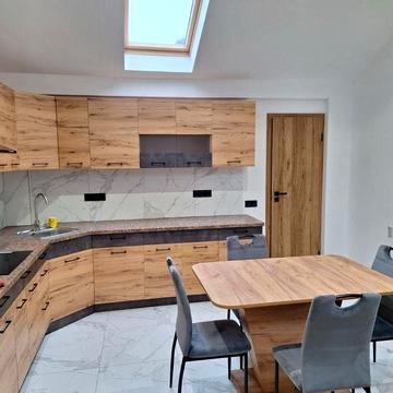 Здається 1 кім квартира на курінного чорноти