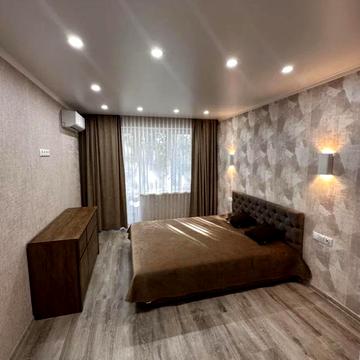 Центральний просп. (Леніна), 189a