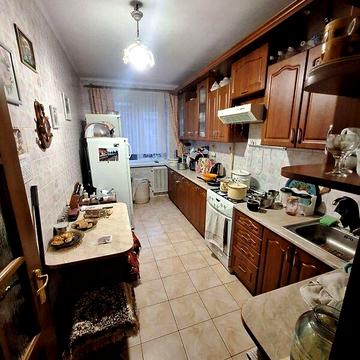 Продаж 3к Квартира Хоткевича Гната вулиця