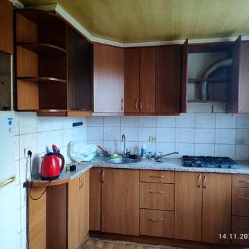 Здаю 2х кімнатну на Васякіна