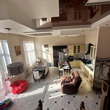 Довгострокова оренда 2к Квартира Митрополита Андрея вулиця