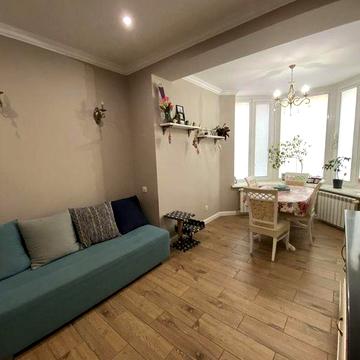 3-к, Бідного Олександра вул., 16, Левада