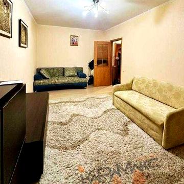 Продаж 1к квартири на вул. Наукова. Ремонт