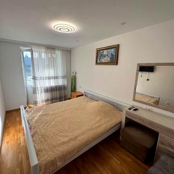 Івана Сірка вул., 2