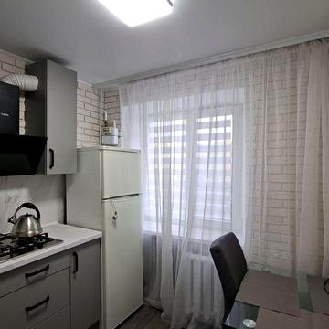 1-к С ремонтом Черёмушки Генерала Петрова 61