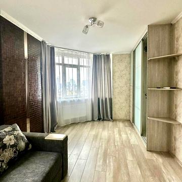 Феодосійська вул., 1-А